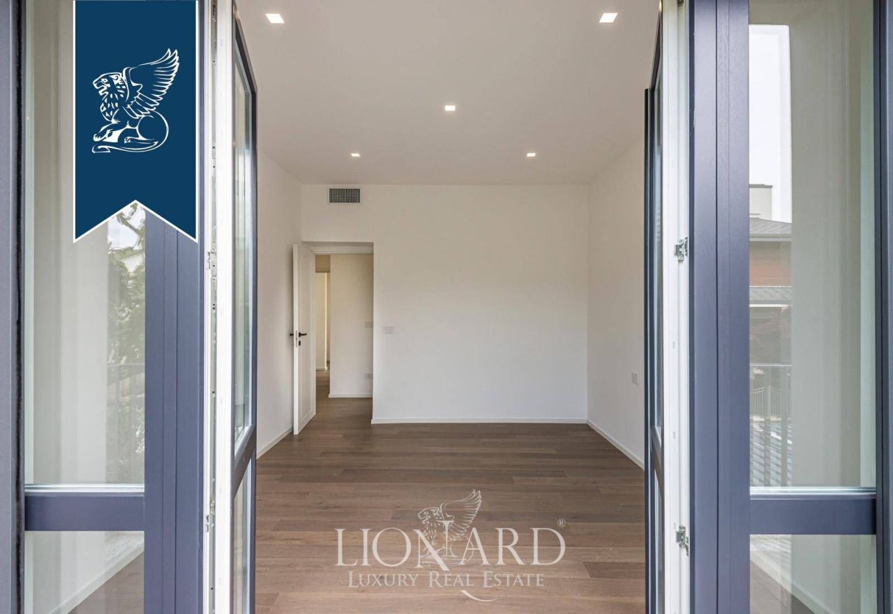 Villa in Monza, Italy, 192 m² - picture 13