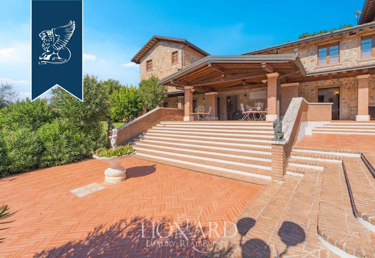 House in Massa Marittima, Italy, 1 370 m² - picture 13