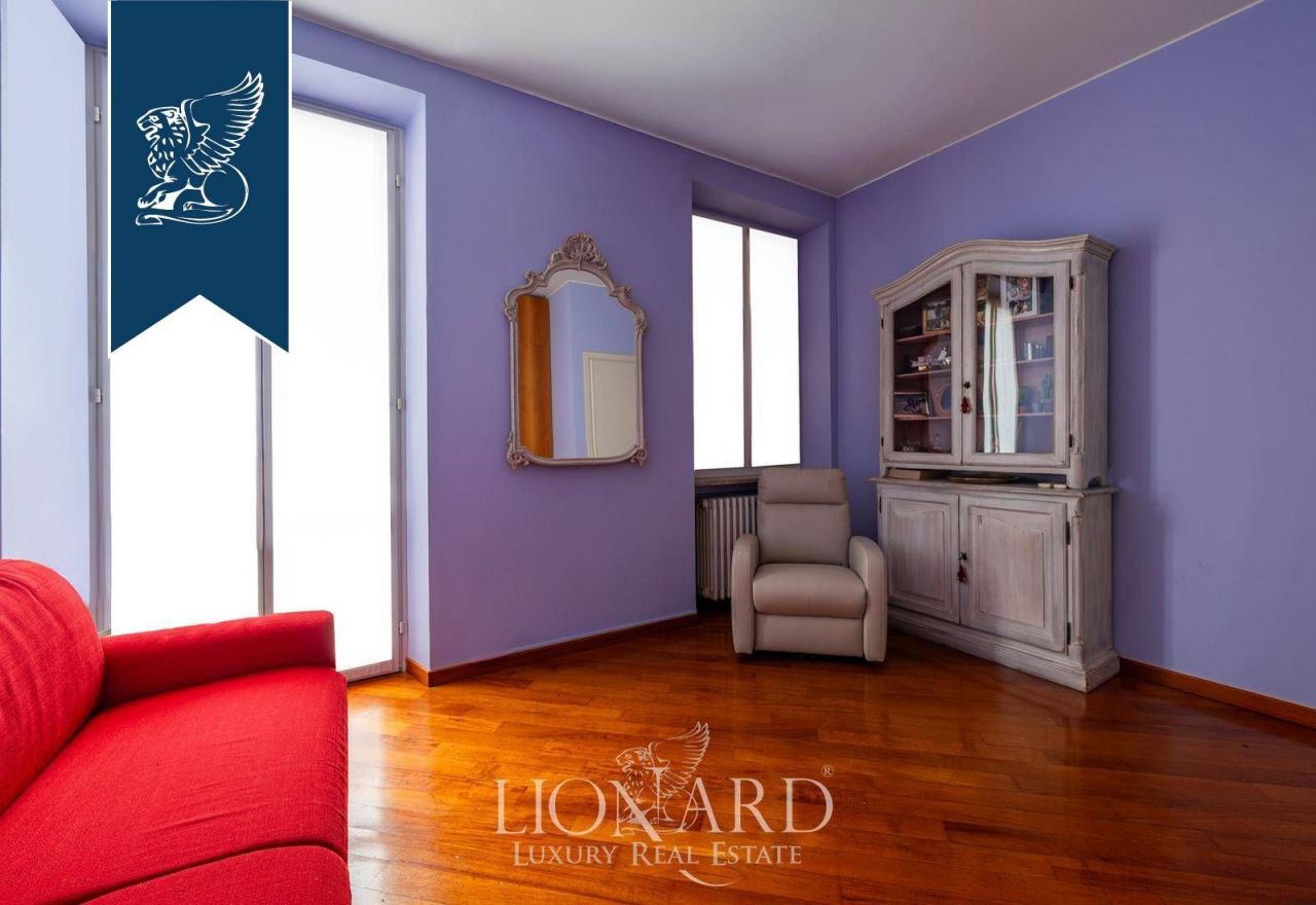 Apartment in Milan, Italy, 170 m² - picture 14
