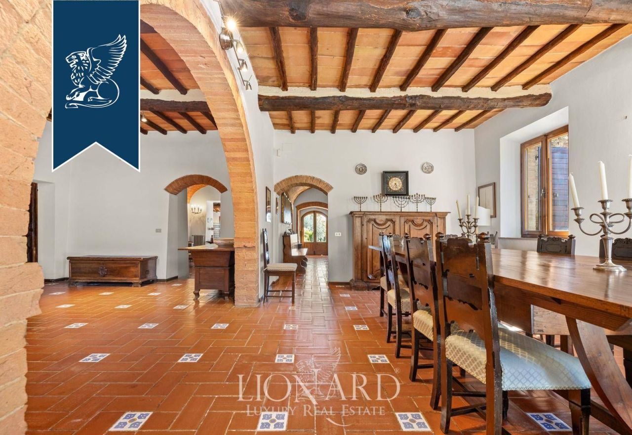 Farm in Siena, Italy, 1 600 m² - picture 14