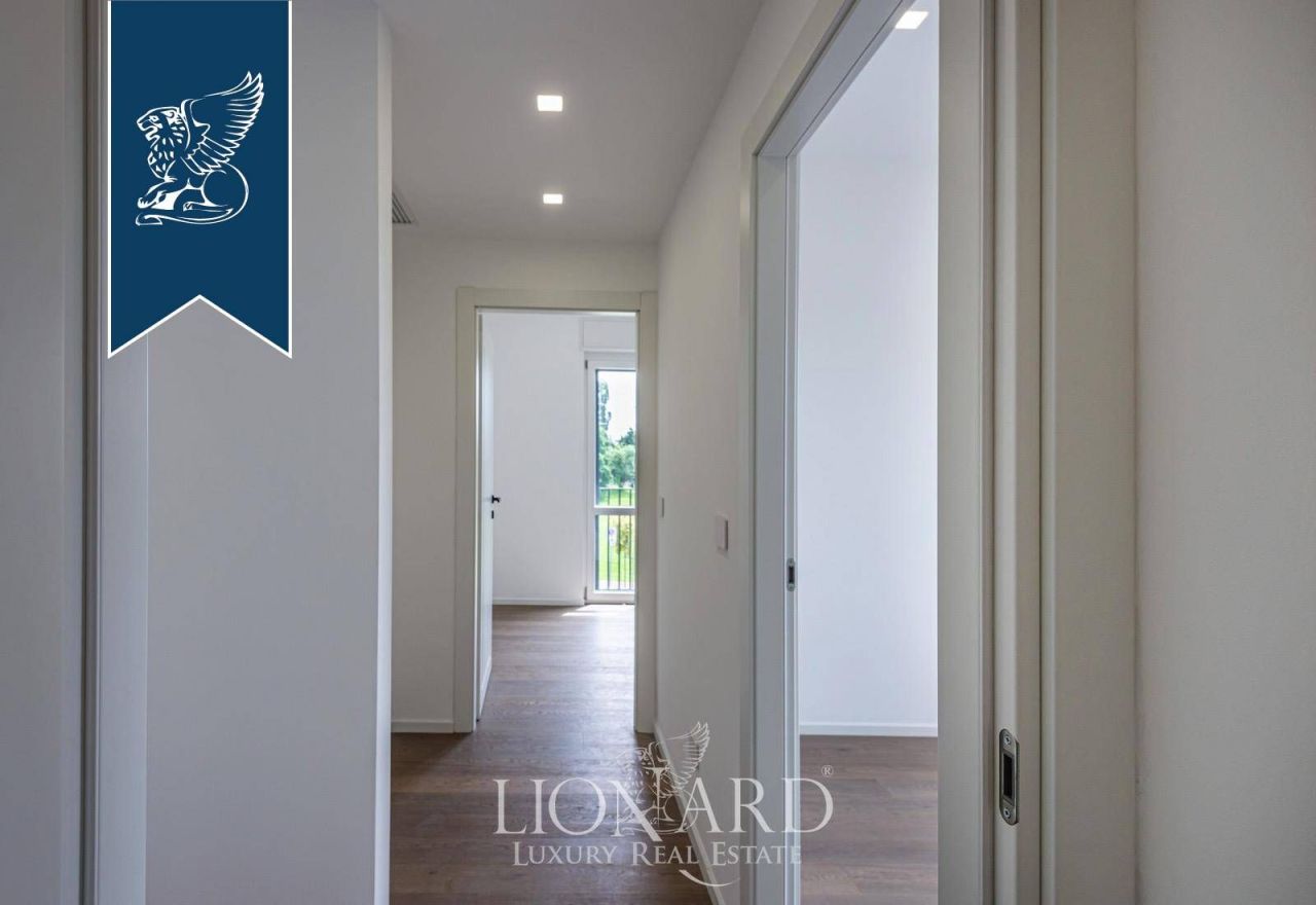 Villa in Monza, Italy, 192 m² - picture 15