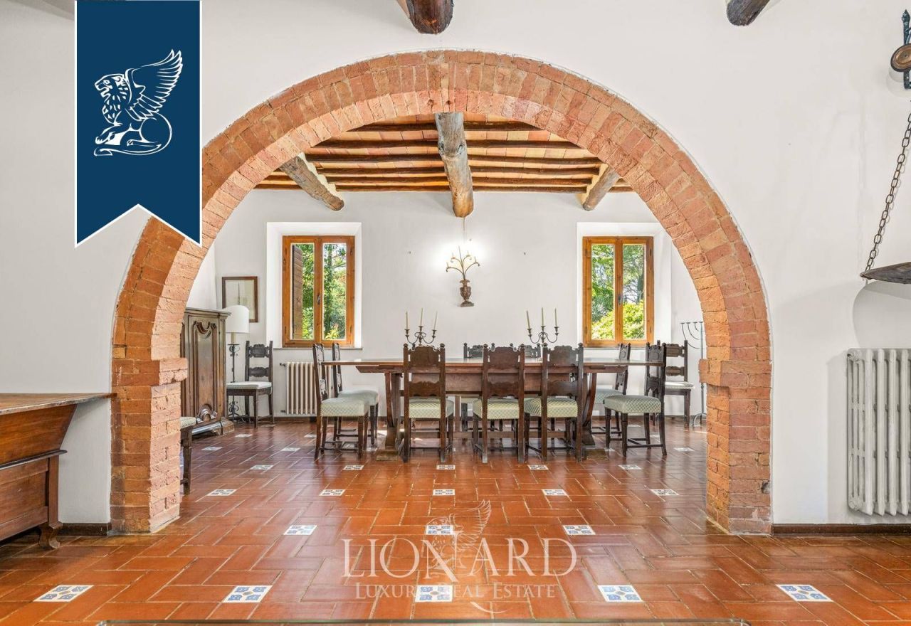 Farm in Siena, Italy, 1 600 m² - picture 15