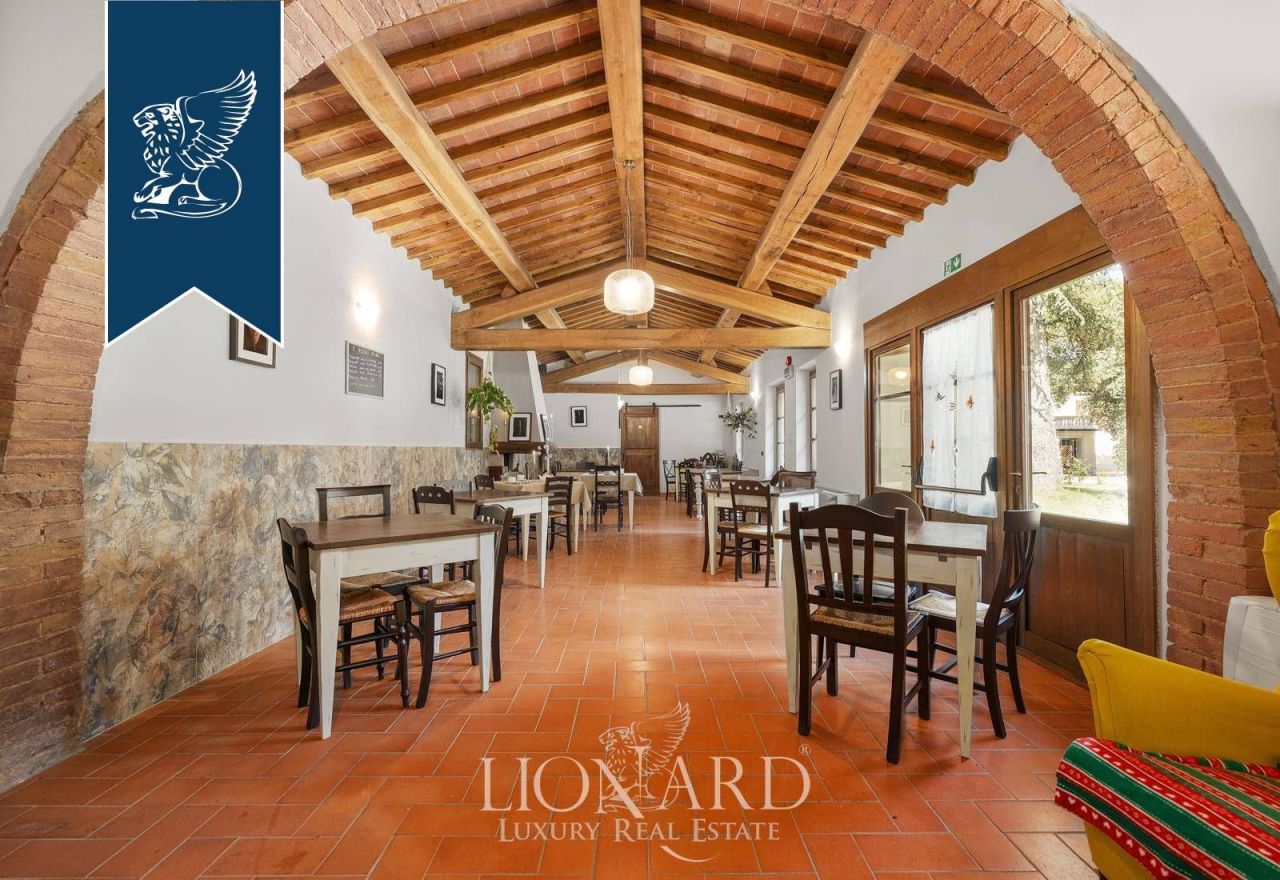 Villa in Siena, Italy, 1 513 m² - picture 17