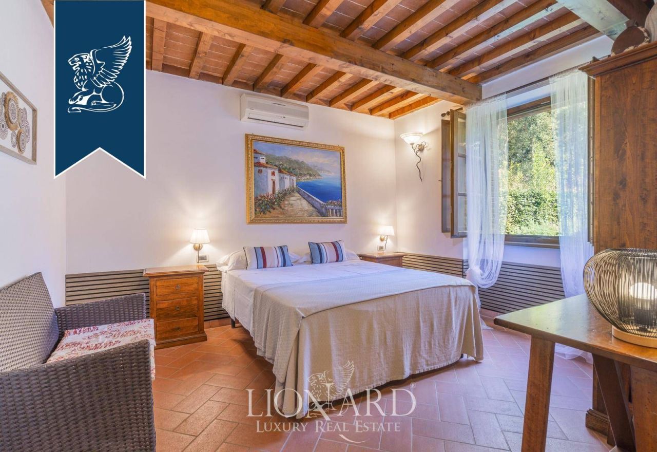 House in Massa Marittima, Italy, 1 370 m² - picture 18