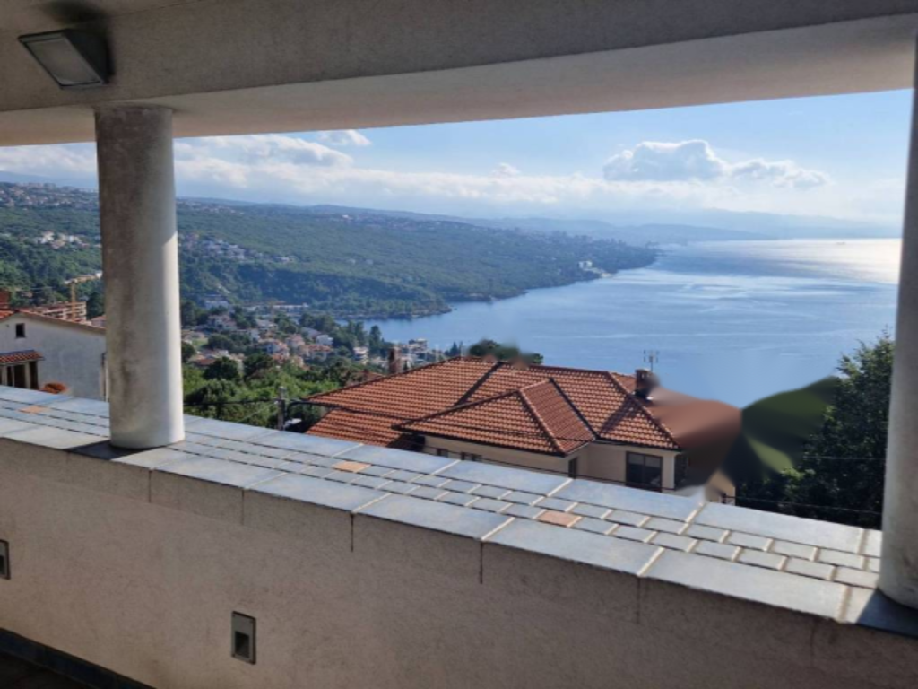 Casa a Opatija, Croazia, 683 m² - foto 1