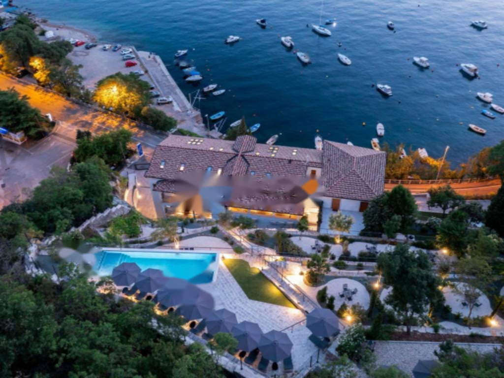 Flat in Opatija, Croatia, 99 m² - picture 1