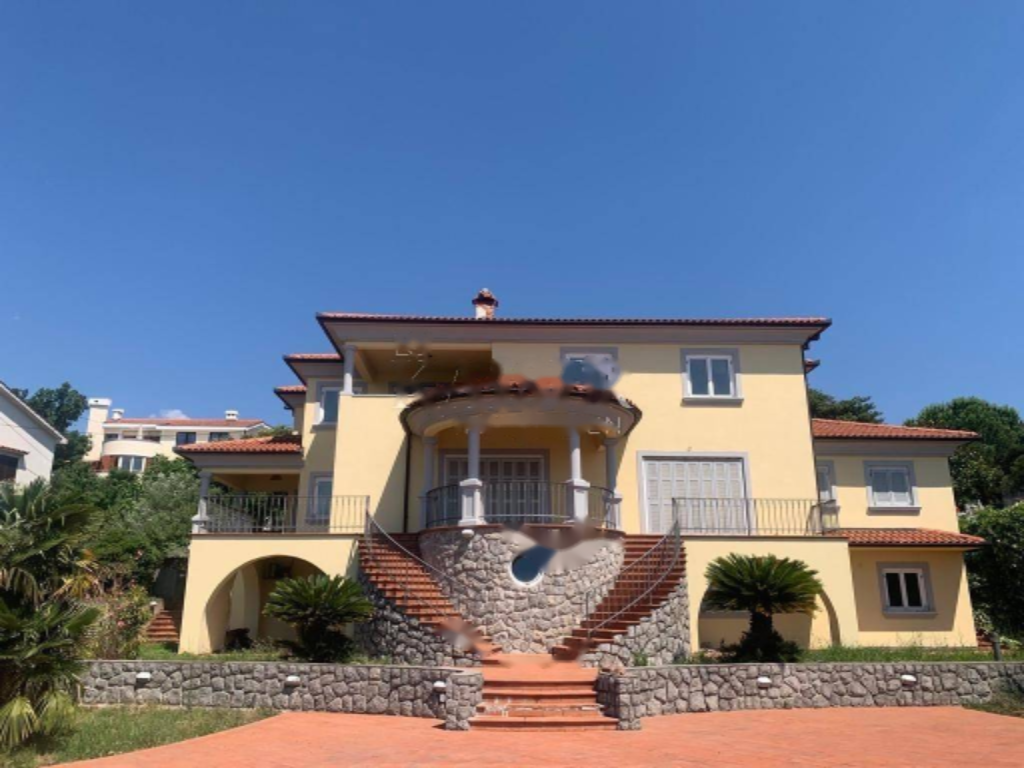 Maison à Opatija, Croatie, 506 m² - image 2