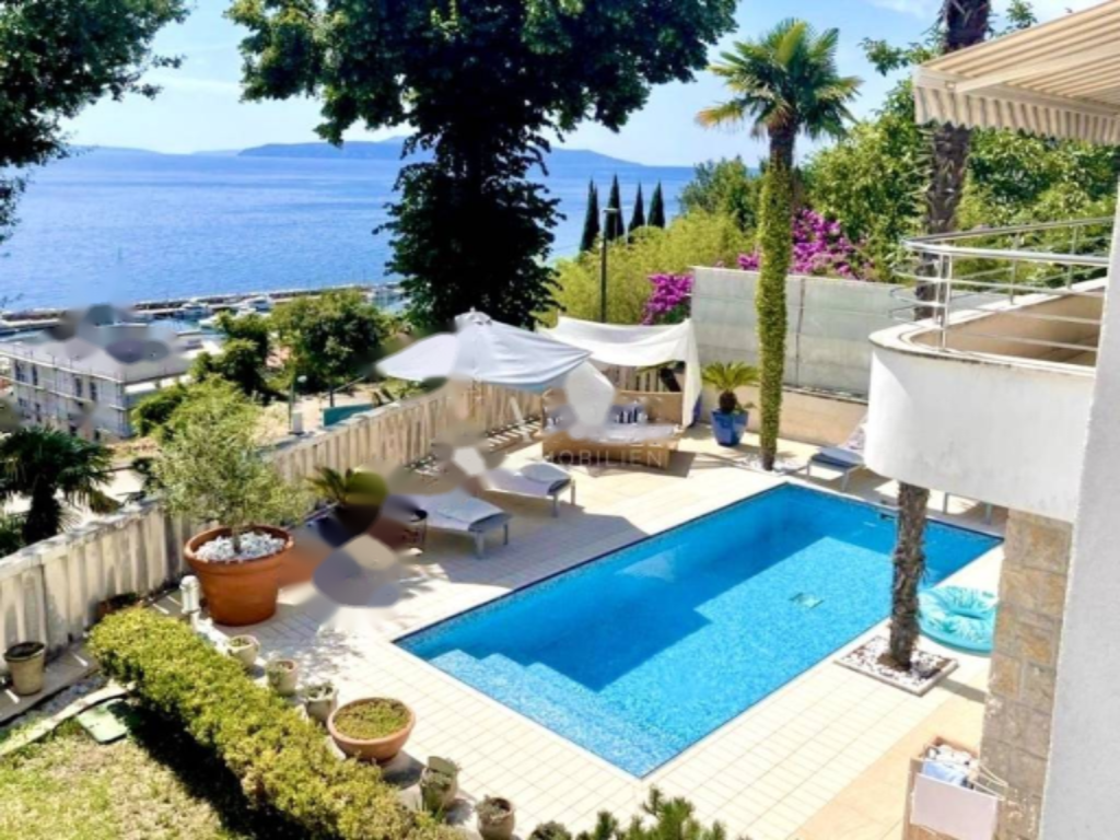 Casa a Opatija, Croazia, 240 m² - foto 2