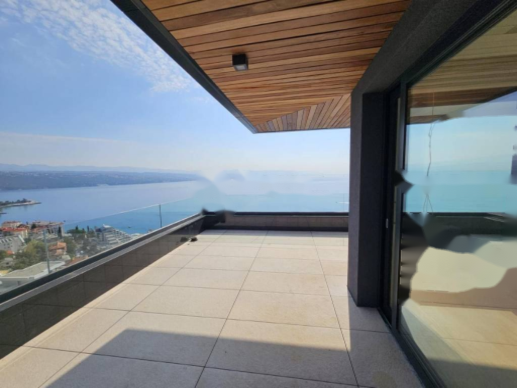 Flat in Opatija, Croatia, 296 m² - picture 3