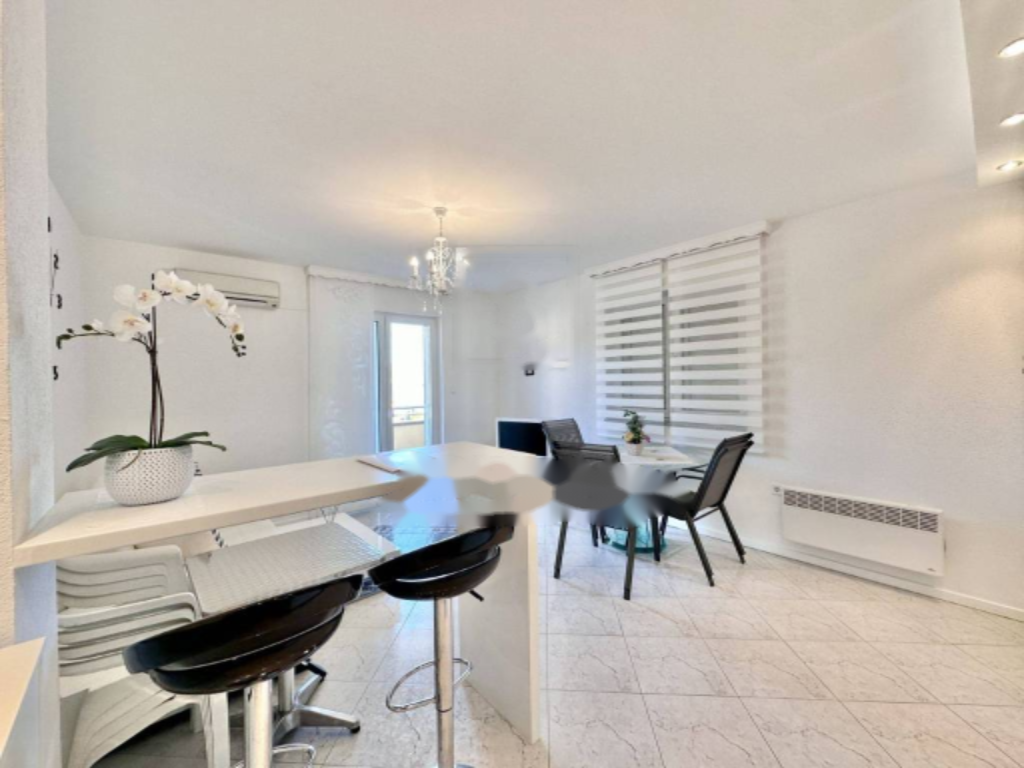 Flat in Opatija, Croatia, 85 m² - picture 6