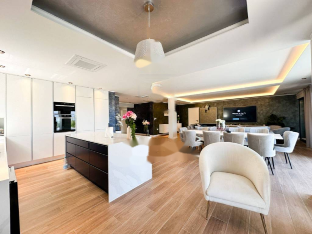 Casa a Opatija, Croazia, 400 m² - foto 7