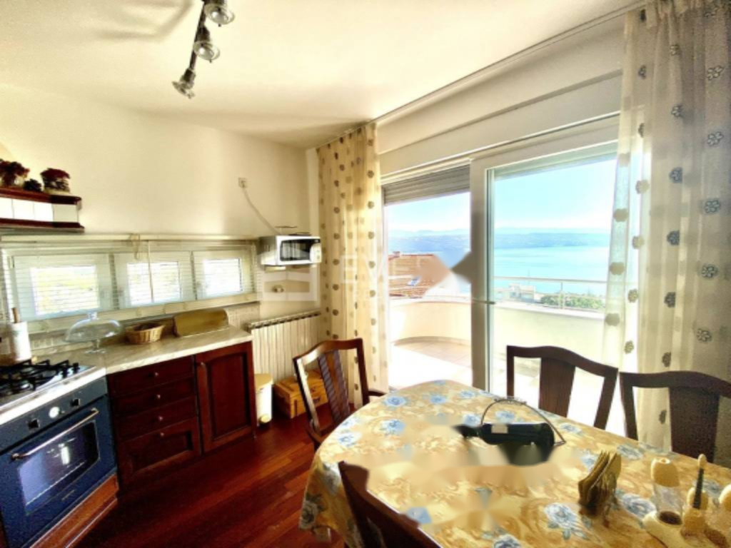 Flat in Opatija, Croatia, 94 m² - picture 8