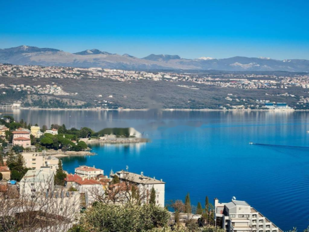 Flat in Opatija, Croatia, 238 m² - picture 9