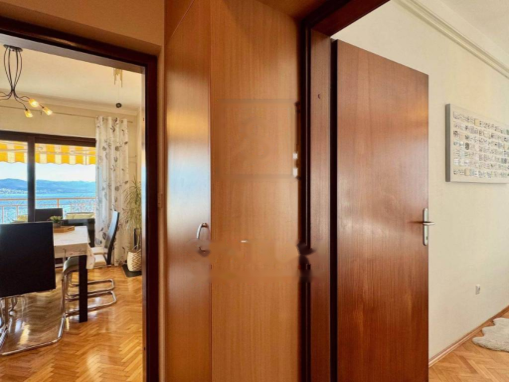 Flat in Opatija, Croatia, 101 m² - picture 9