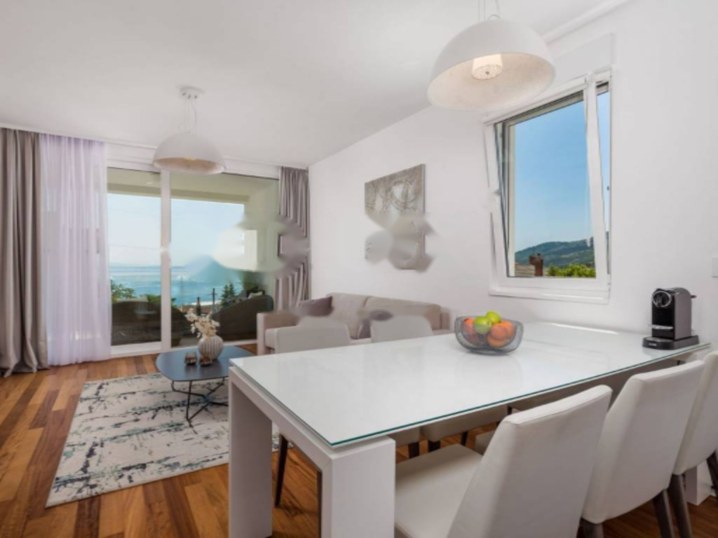 Flat in Opatija, Croatia, 92 m² - picture 12