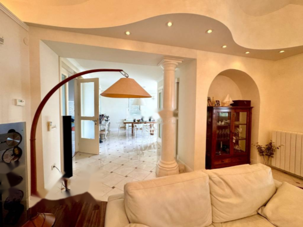 Casa a Opatija, Croazia, 240 m² - foto 13