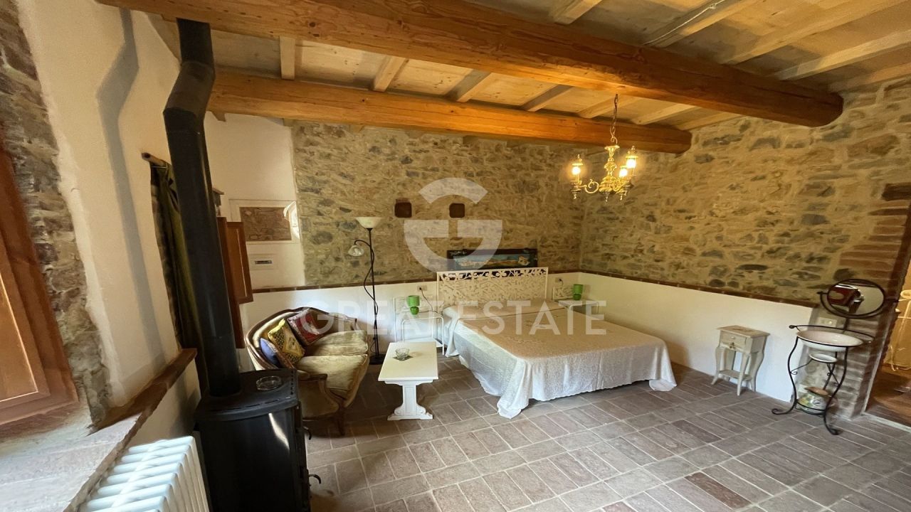 Casa en Montegabbione, Italia, 380.05 m² - imagen 15