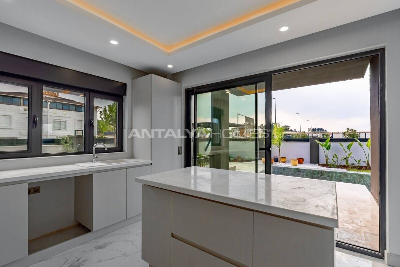 Villa in Serik, Türkei, 277 m² - Foto 16