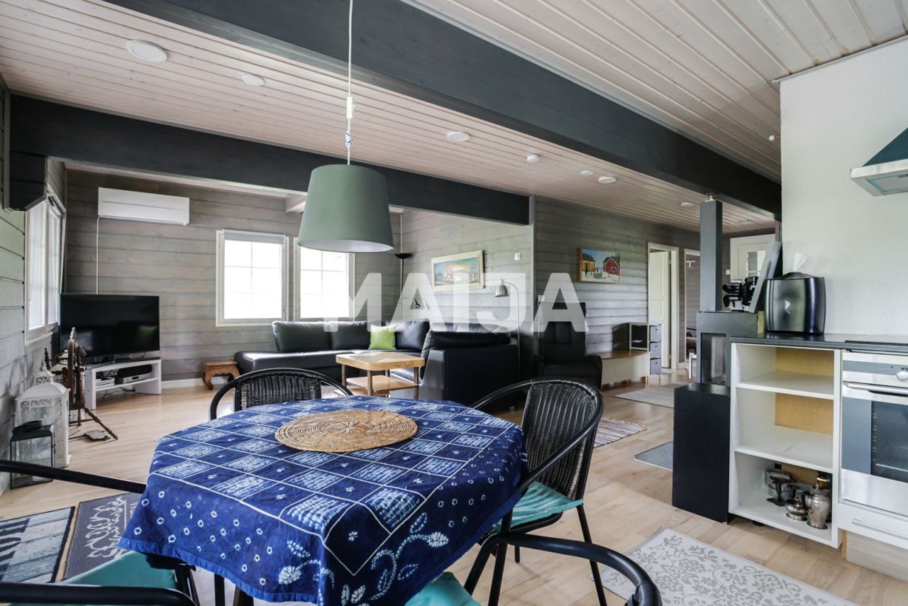 Cottage à Lohja, Finlande, 150 m² - image 6