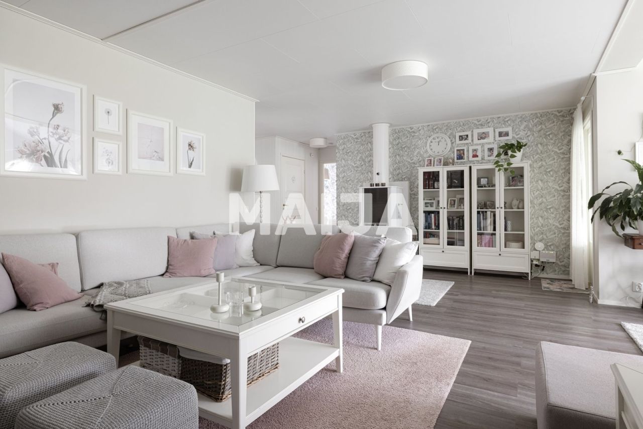 Maison Askola, Finlande, 125 m² - image 9