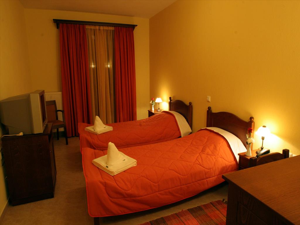 Hotel en Serres, Grecia, 1 688 m² - imagen 11