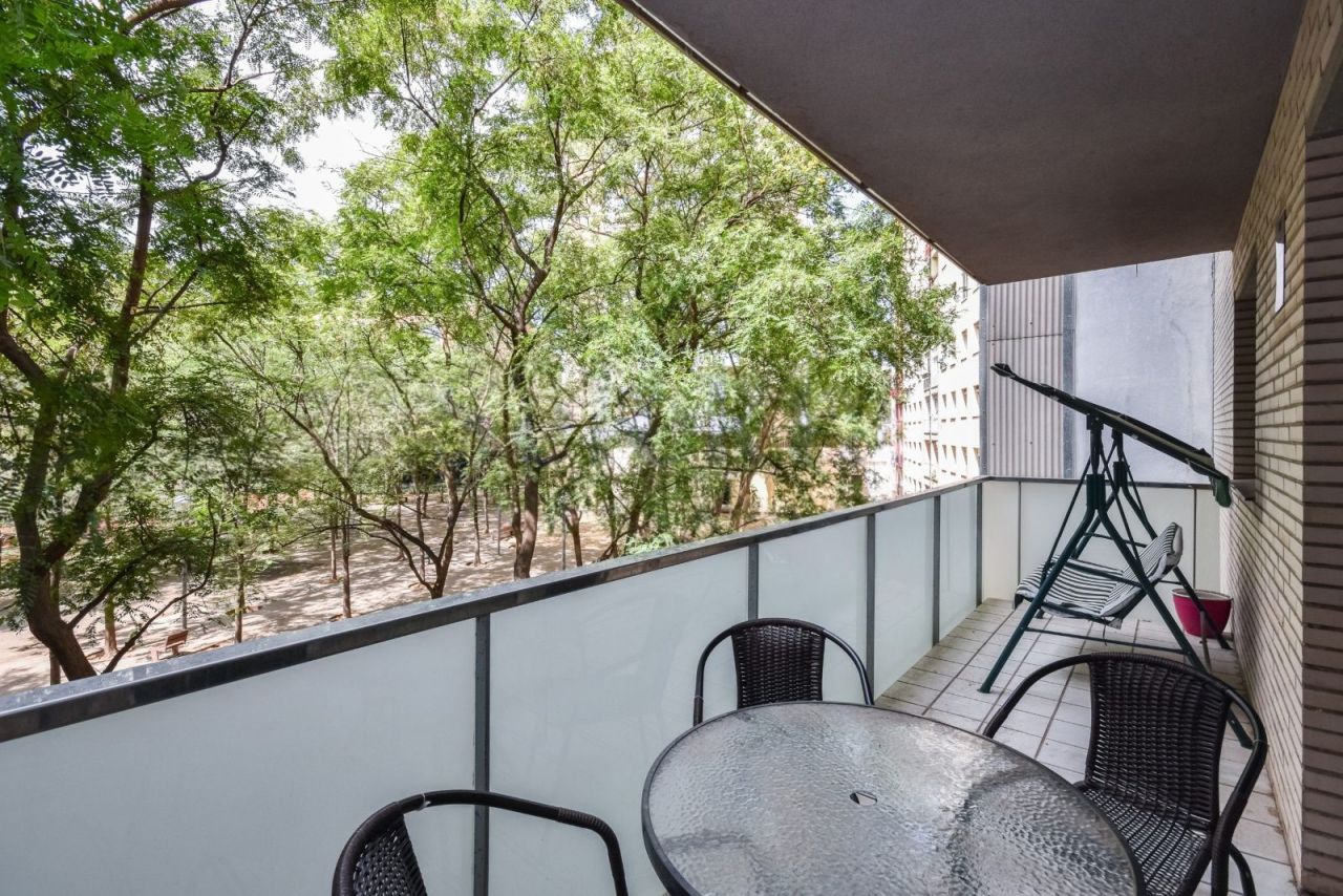 Flat in Barcelona, Spain, 128 m² - picture 17