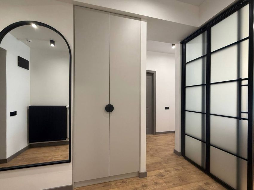 Flat in Tbilisi, Georgia, 140 m² - picture 1