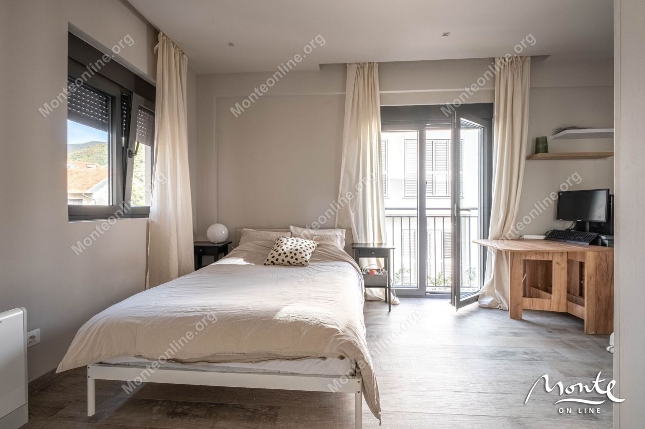 Apartment in Tivat, Montenegro, 24.5 m² - picture 6