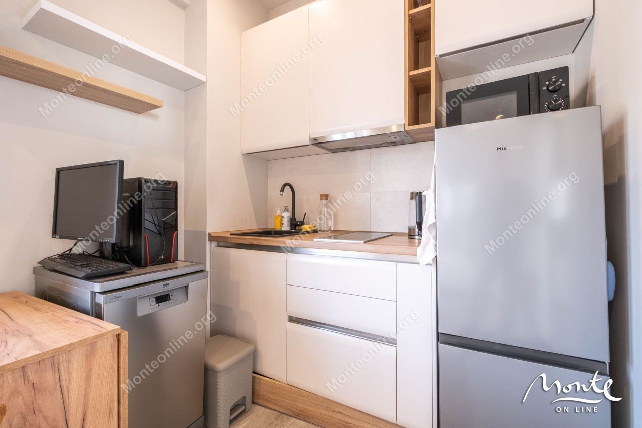 Apartment in Tivat, Montenegro, 24.5 m² - picture 9