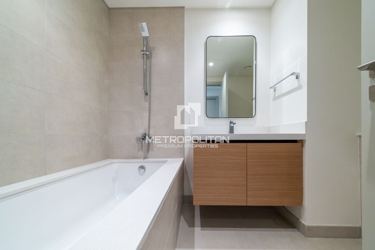 Apartment in Dubai, UAE, 98 m² - picture 13