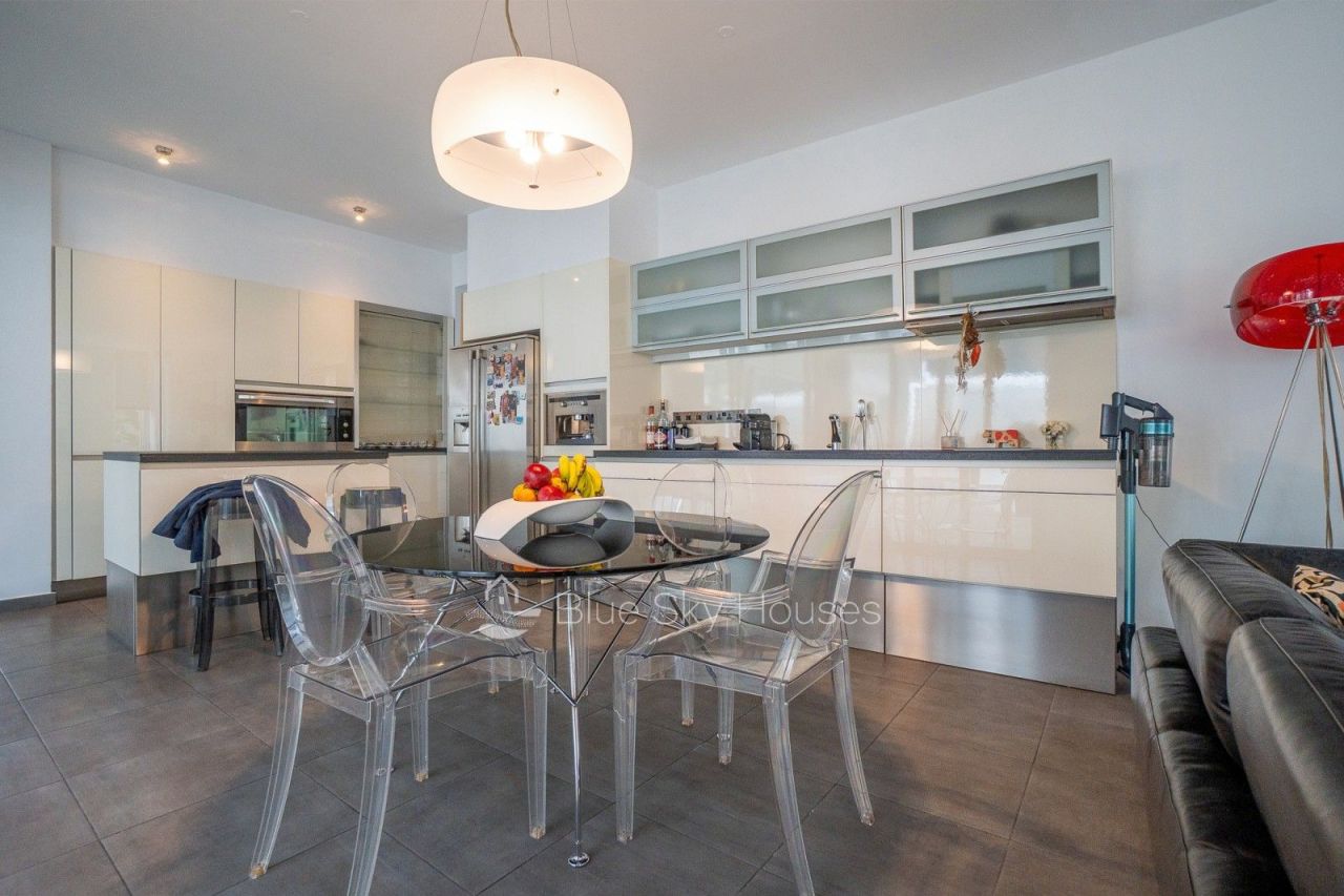 Villa in Paphos, Cyprus, 350 m² - picture 16