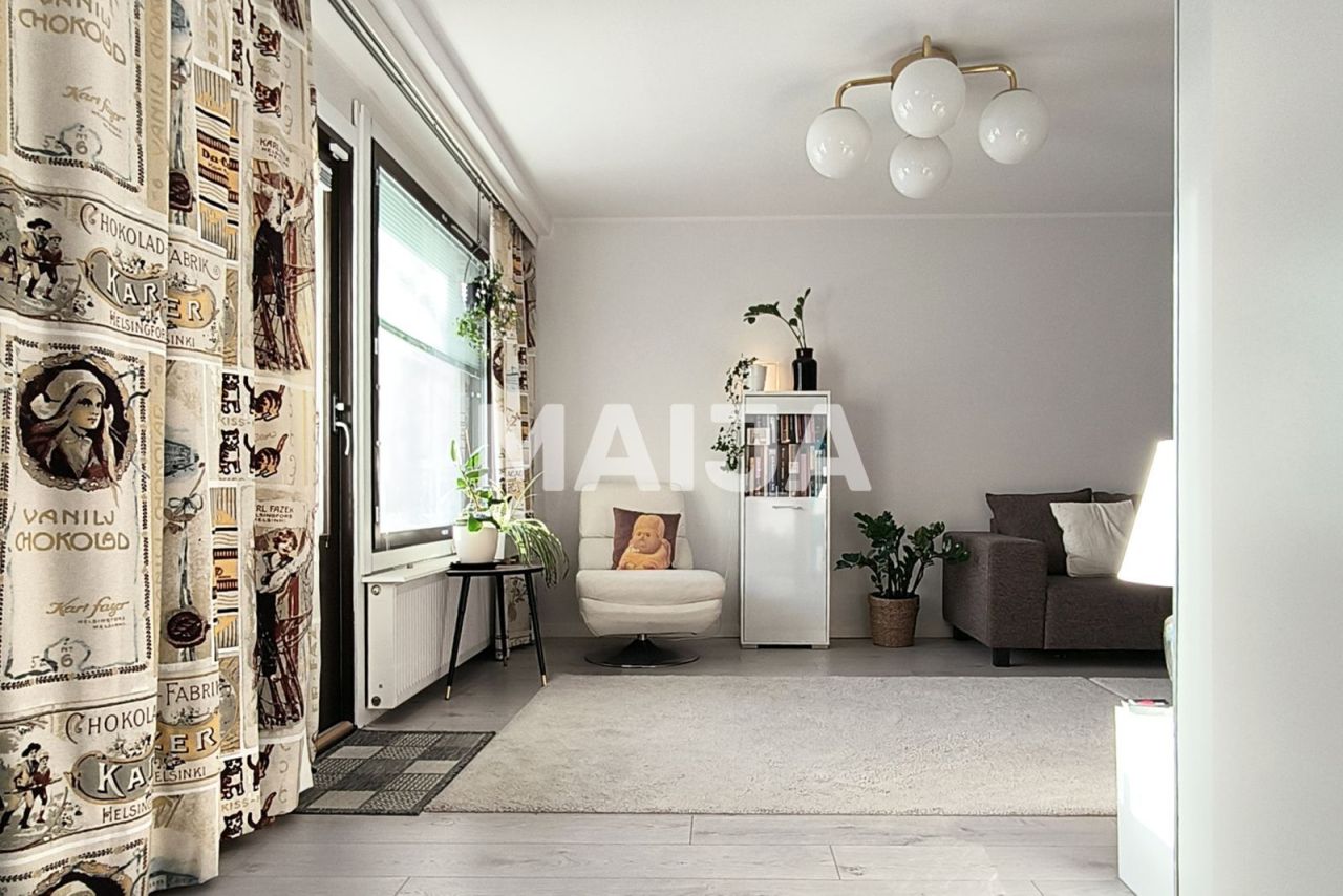 Apartment in Helsinki, Finland, 69 m² - picture 1