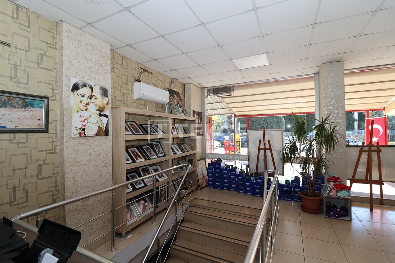Tienda Yenişehir, Turquia, 350 m² - imagen 13