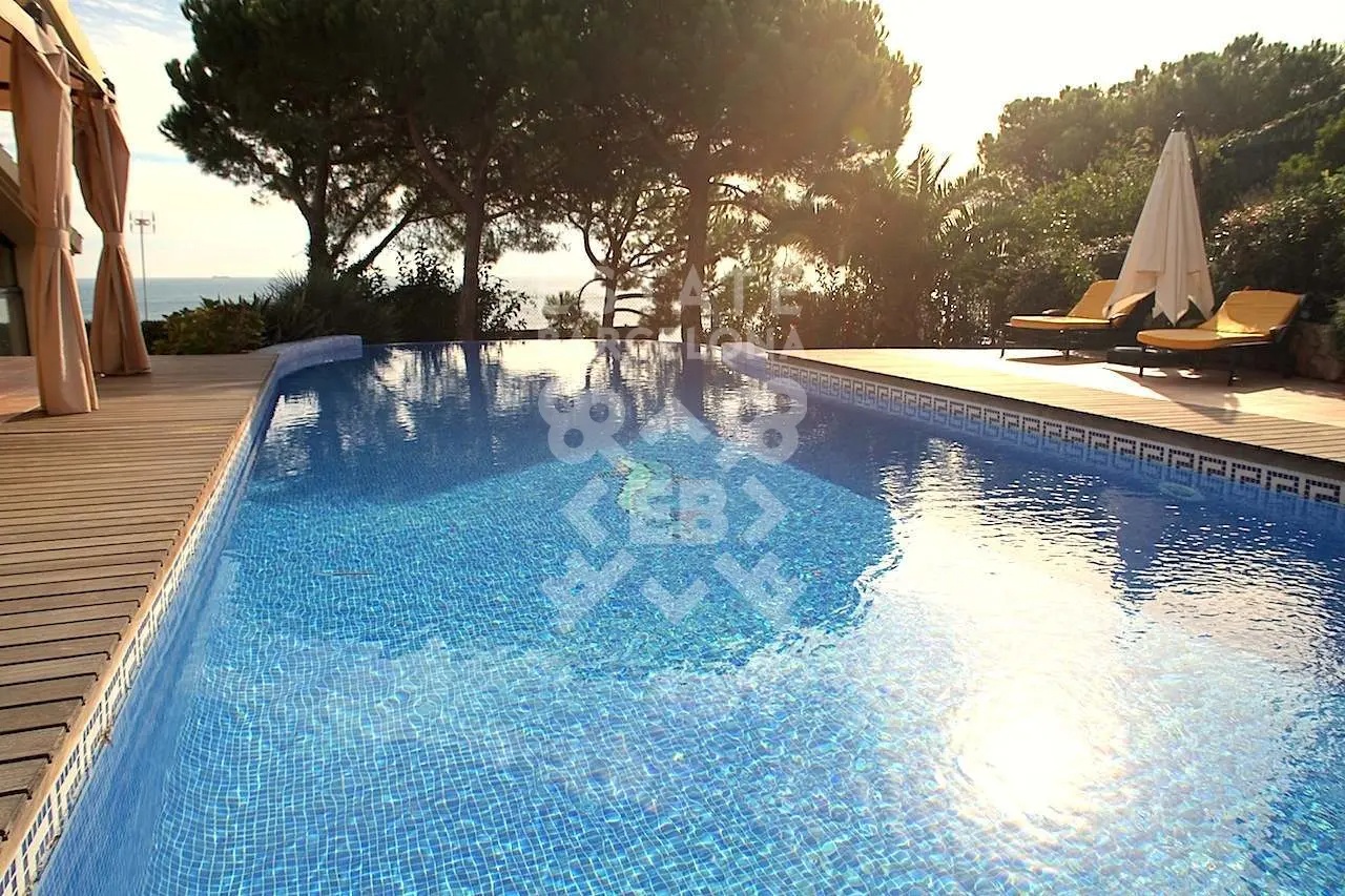 Villa à Sant Feliu de Guíxols, Espagne, 467 m² - image 16