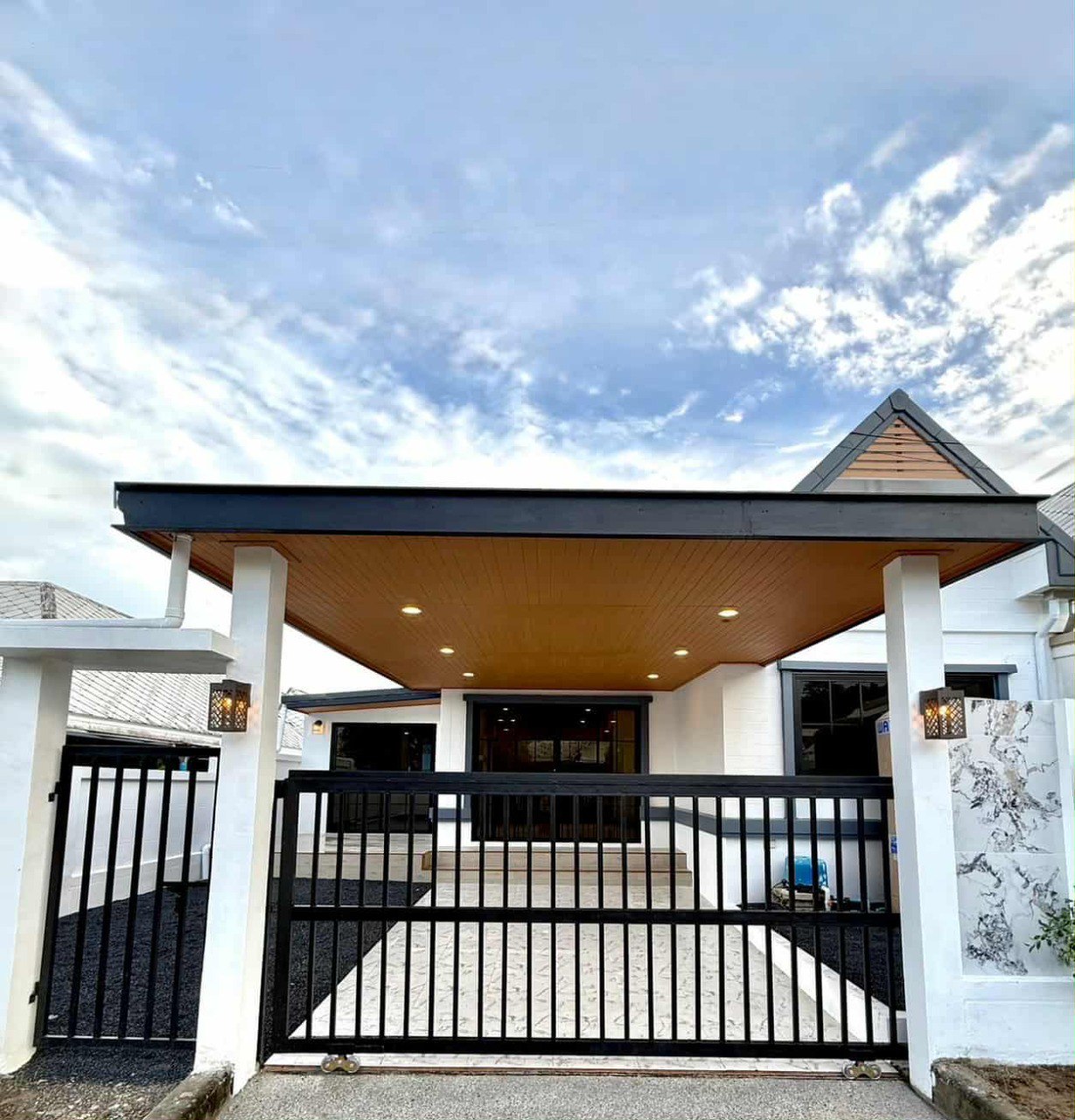 Maison à Phuket, Thaïlande, 130 m² - image 1