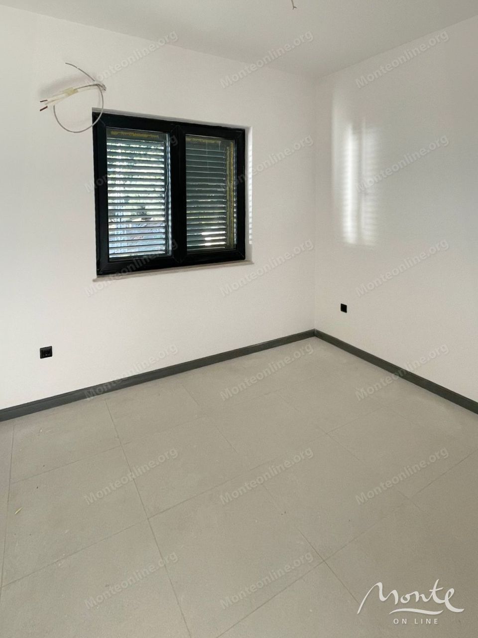 Apartment in Kumbor, Montenegro, 22 m² - picture 5