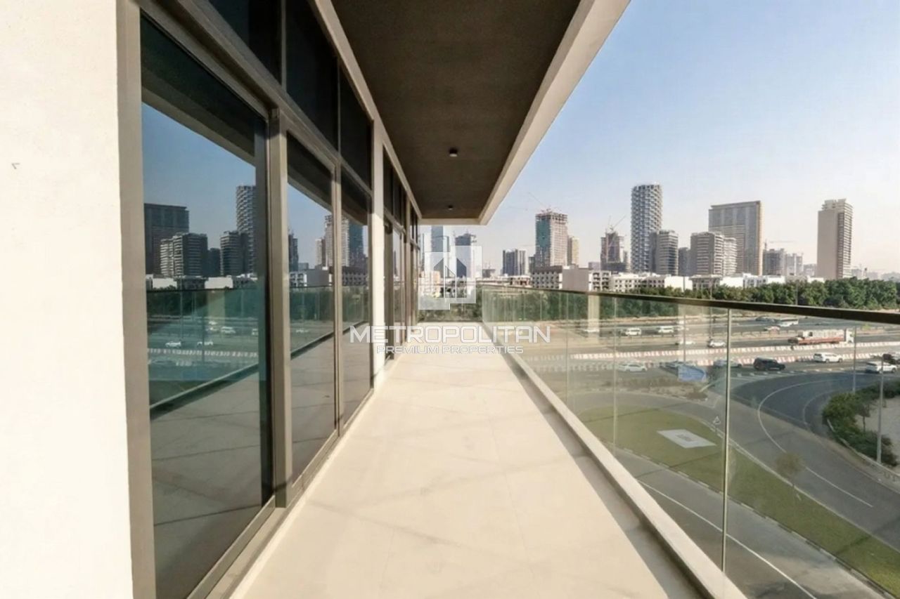 Apartment in Dubai, UAE, 183 m² - picture 1