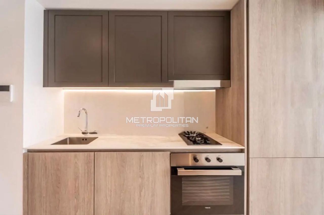 Apartment in Dubai, UAE, 40 m² - picture 3