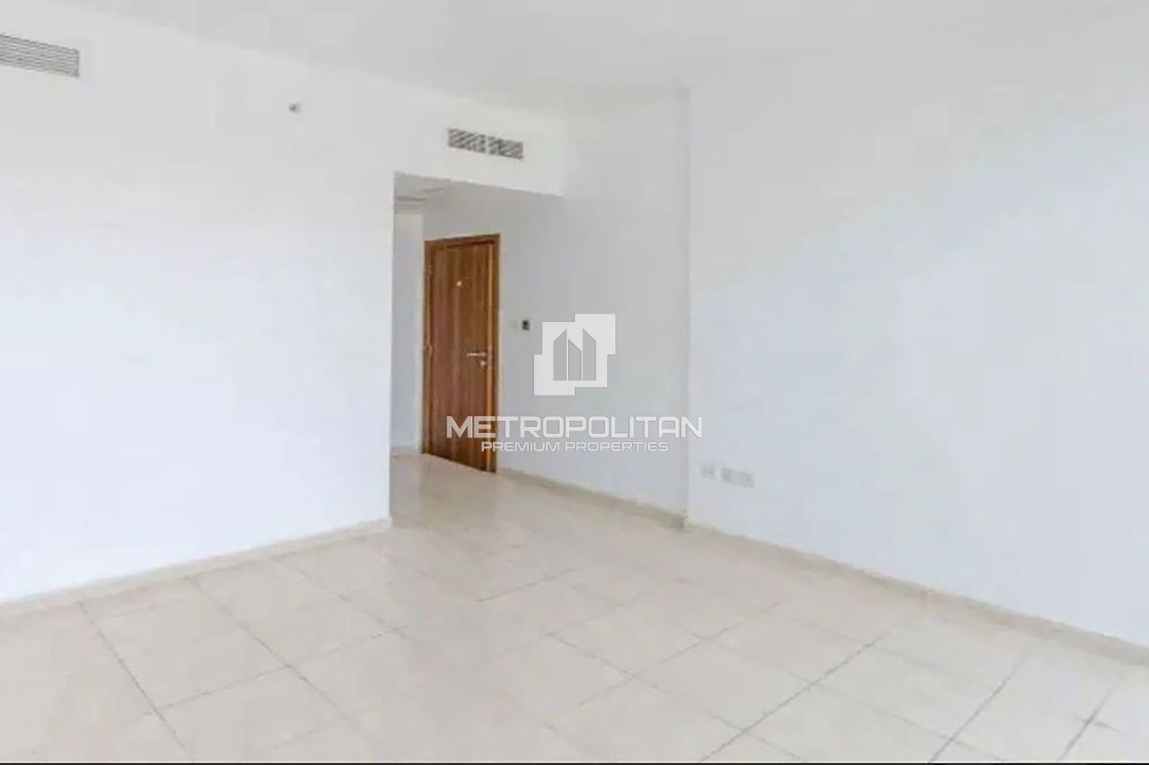 Apartment in Dubai, UAE, 102 m² - picture 5