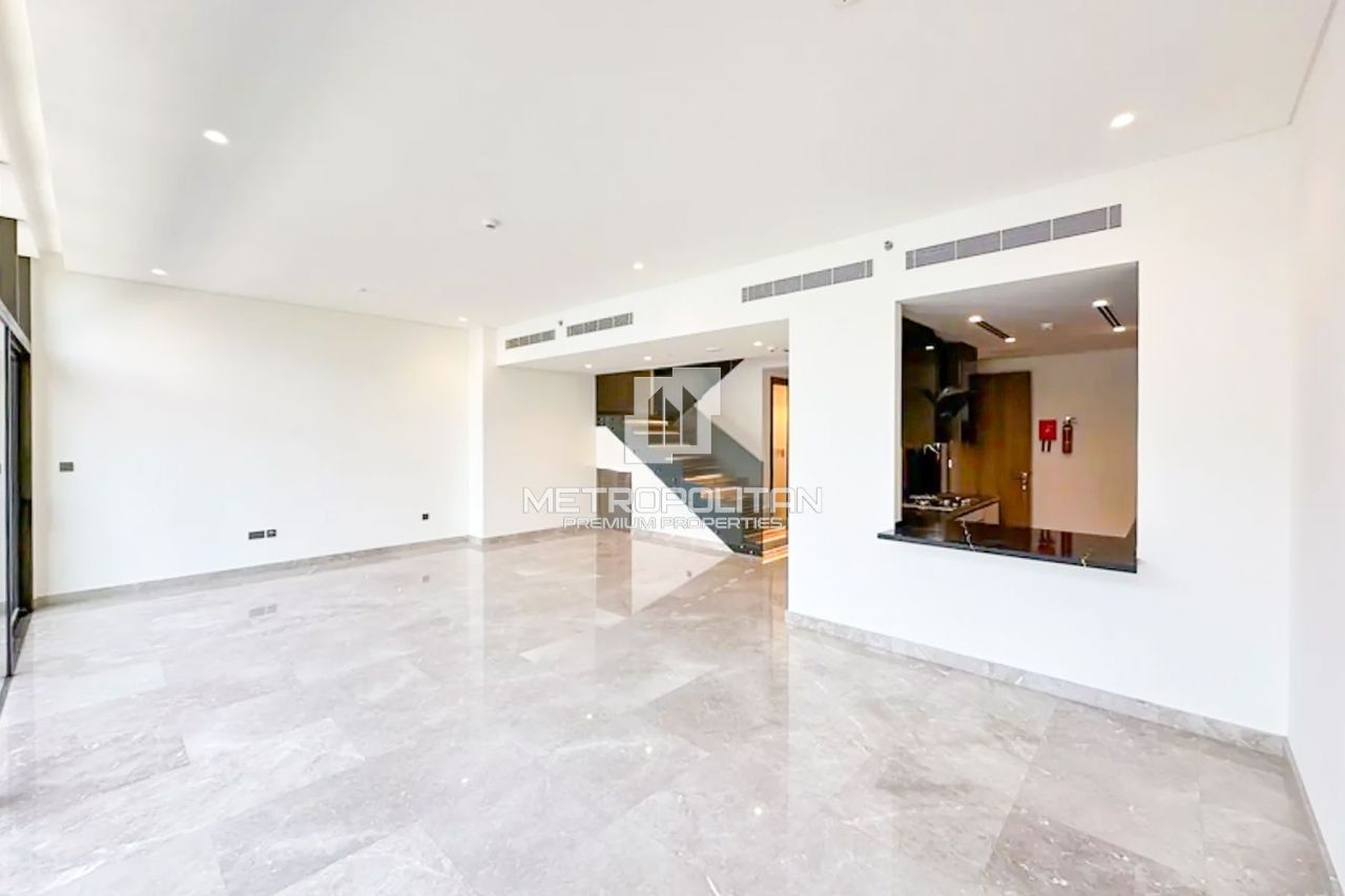 Bungalow in Dubai, UAE, 209 m² - picture 5