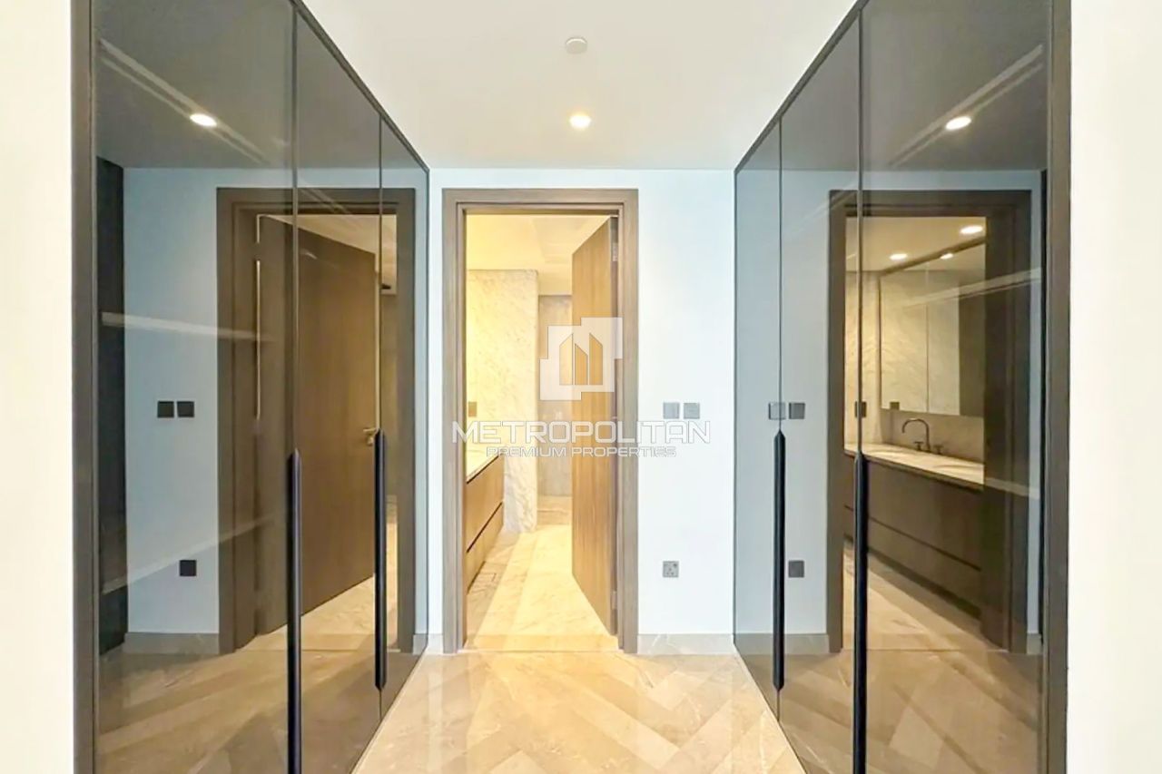 Bungalow in Dubai, UAE, 209 m² - picture 7