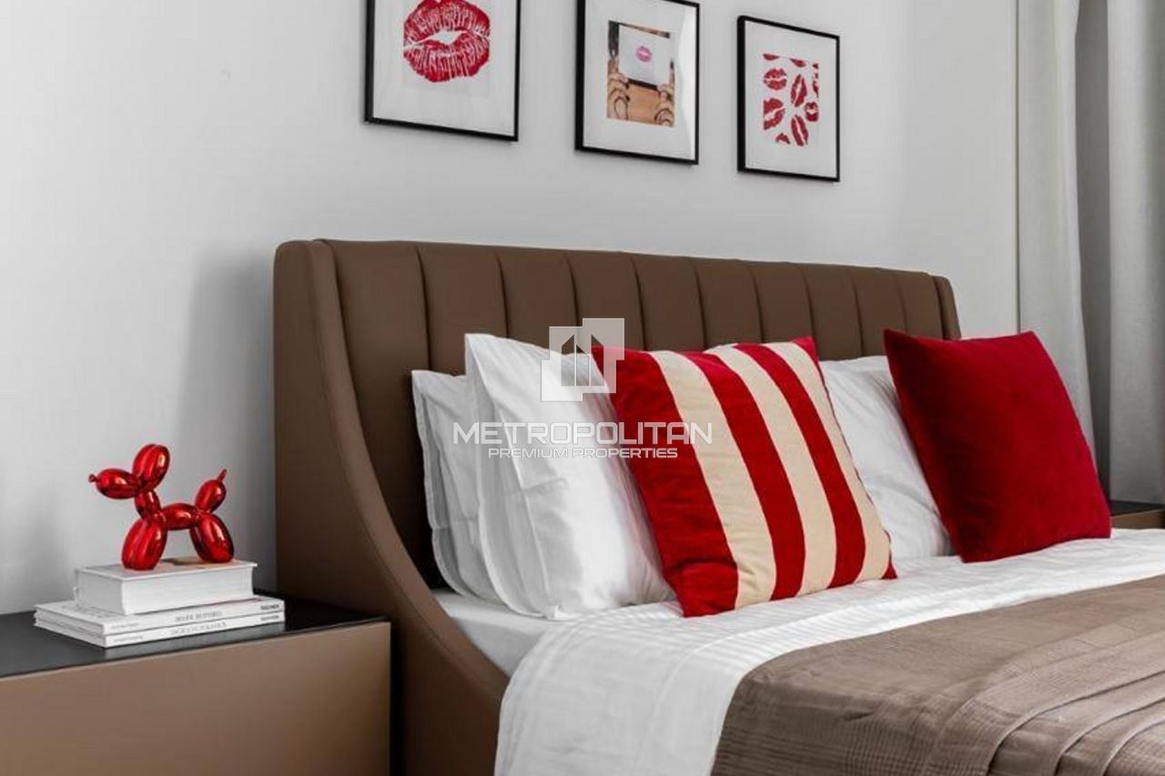 Apartment in Dubai, UAE, 44 m² - picture 9