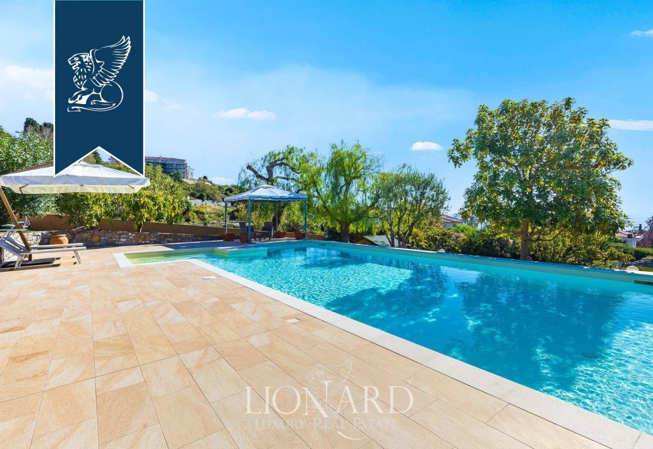 Villa a San Remo, Italia, 480 m² - foto 2