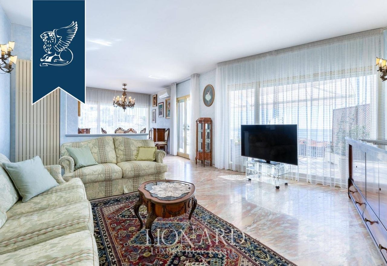 Appartamenti a San Remo, Italia, 155 m² - foto 8