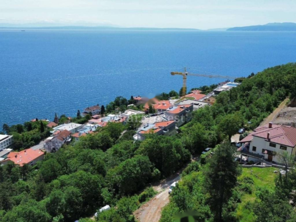 Casa a Opatija, Croazia, 300 m² - foto 1