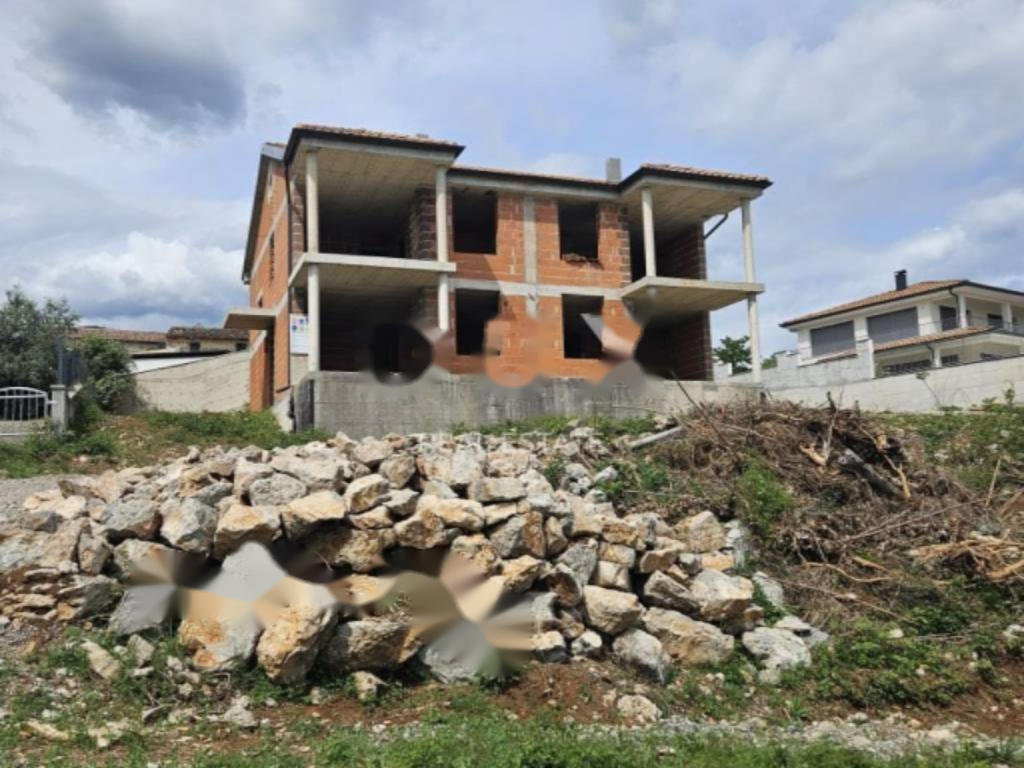 Casa a Opatija, Croazia, 1 123 m² - foto 1