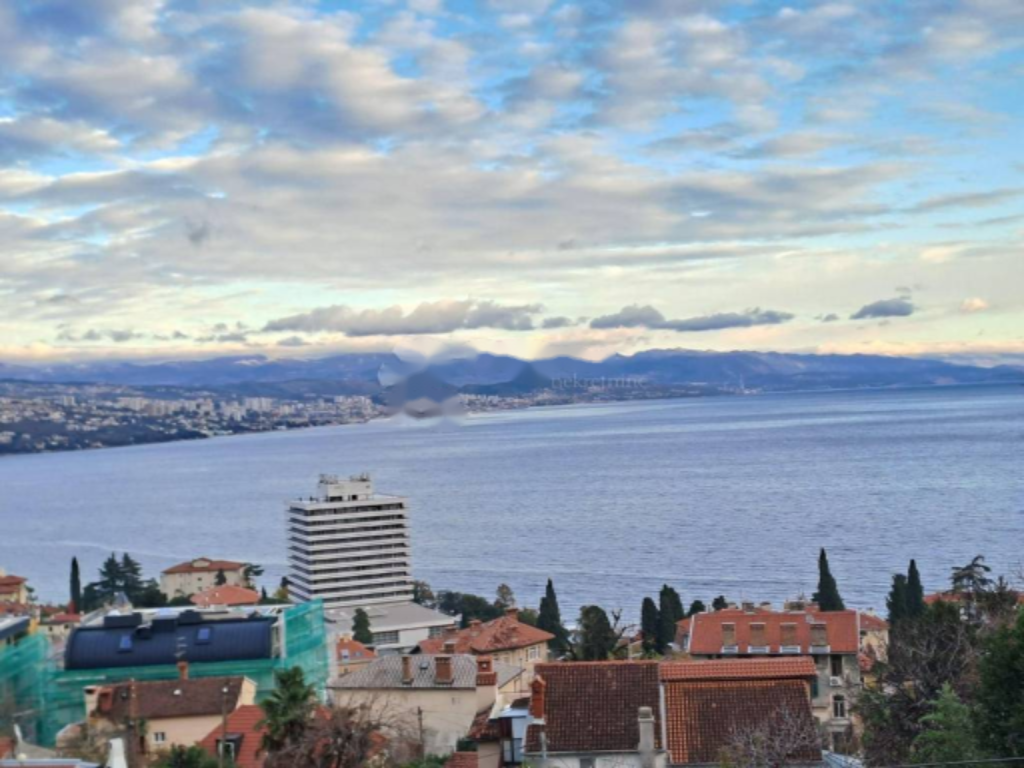 House in Opatija, Croatia, 320 m² - picture 1