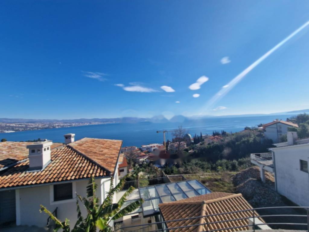 Casa a Opatija, Croazia, 165 m² - foto 1