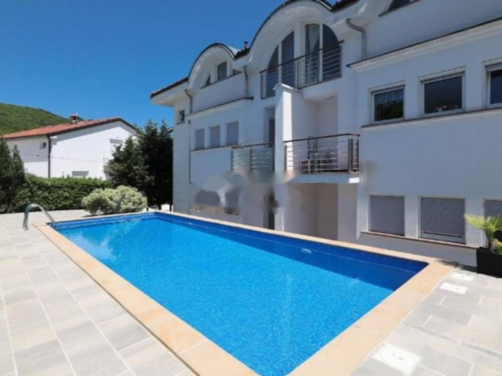 Flat in Opatija, Croatia, 69 m² - picture 1