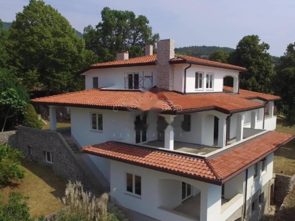 Maison à Opatija, Croatie, 600 m² - image 1